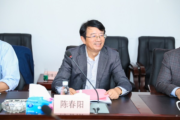 陈春阳1.jpg 陈春阳1.jpg